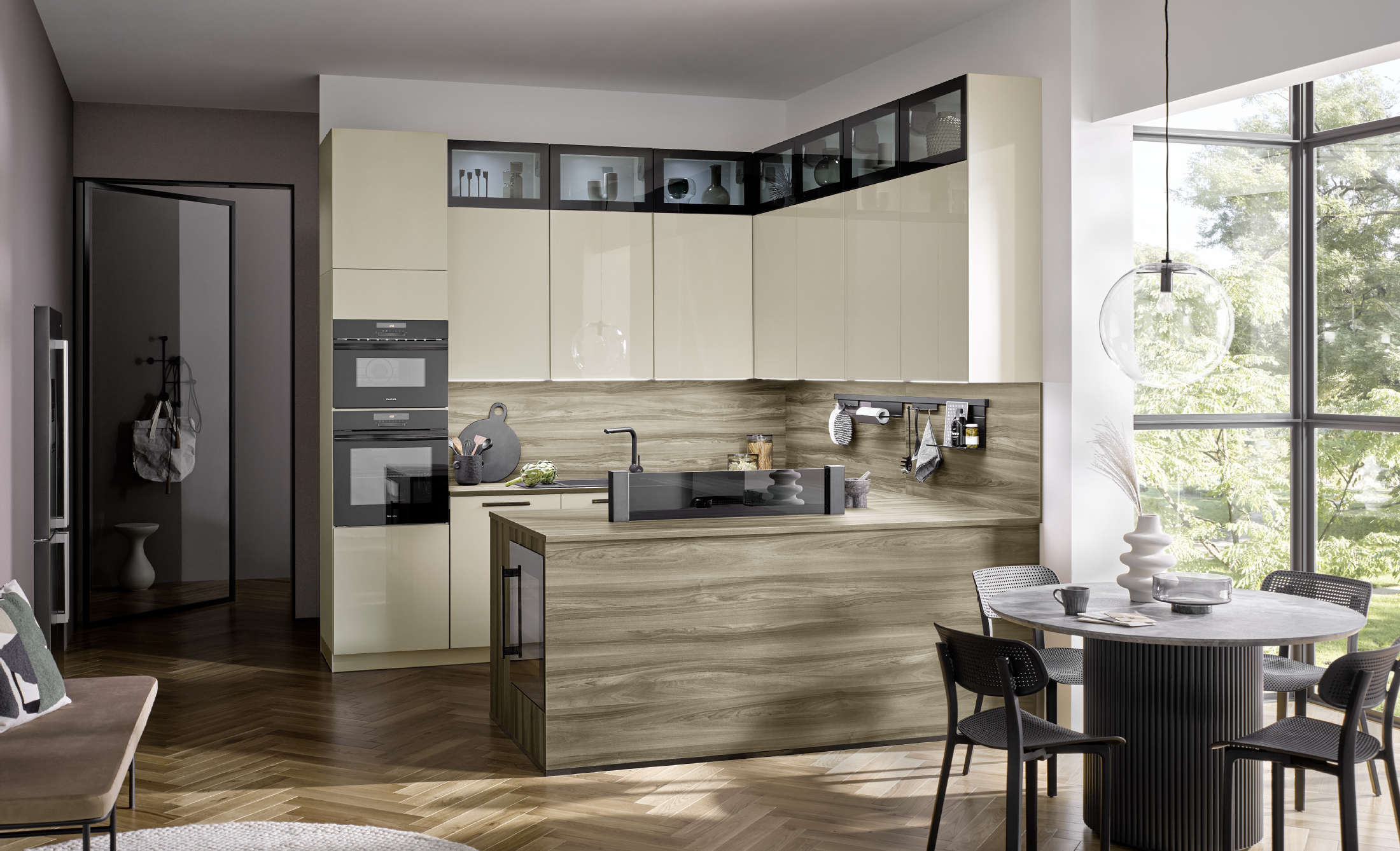 Burger-moderne-U-Kueche-Susann-grifflos-Lack-hochglanz-
